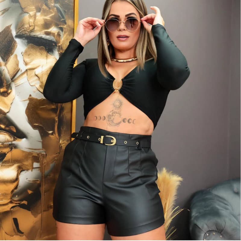 Short Feminino Social Tendência 2025 Couro Fake