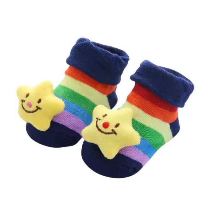 Meia 3D com bichinhos para bebê