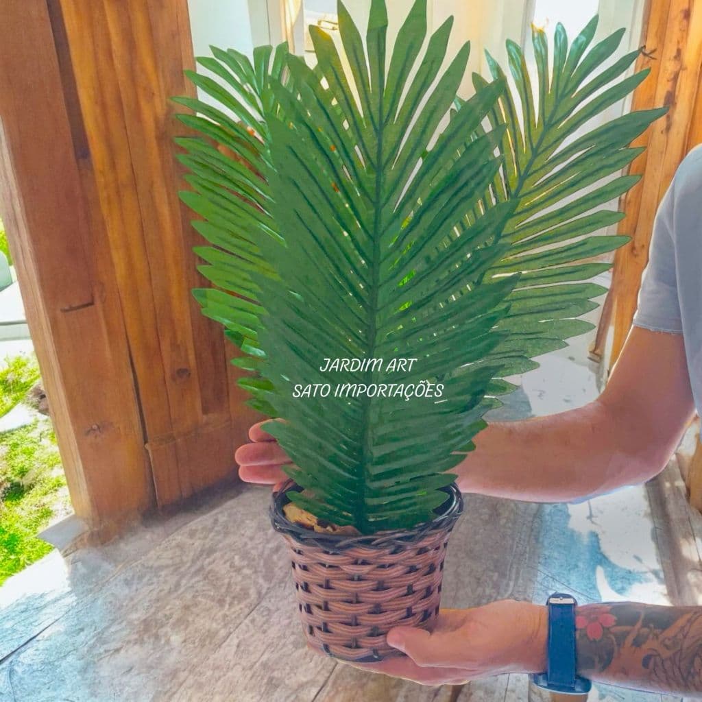 Decoração Sofisticada – Arranjo 3 Folhas de Palmeira Coqueiro + Vaso  trançado + Casca de Árvore + Argila PT15