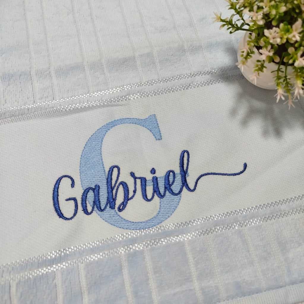 Toalha infantil personalizada com nome e inicial