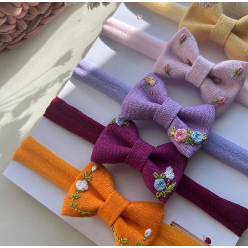 kit de laços rn bordados a mão/ laço recém-nascido /laço de linho/laço bordado