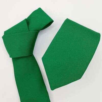 Gravata Masculina slim Verde Bandeira R11,90 acima de 4 unidades - Verificar na página da loja!