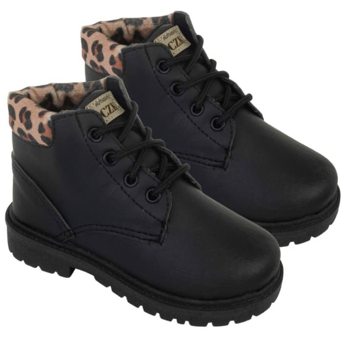 bota  Infantil menina coturno detalhe Oncinha aninal print  Menina Conforto Sola Tratorada Confortável