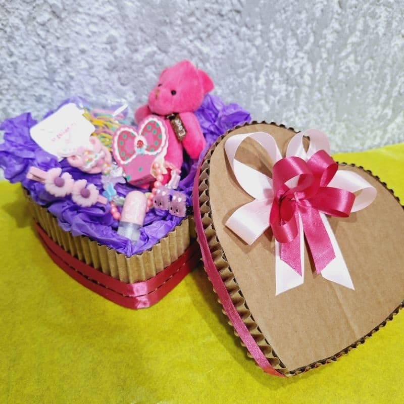 Kit Presente Infantil Colônia/Pulseira/Escova/Minne/ Kit Colônia Frozen Avon