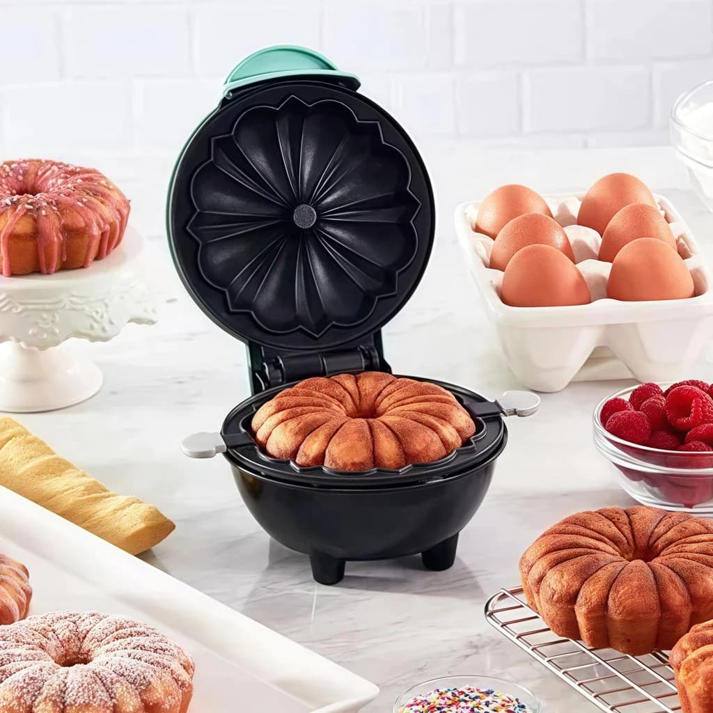 Mini Maquina De Fazer Bolo Bundt Maker 110v 4 Cor