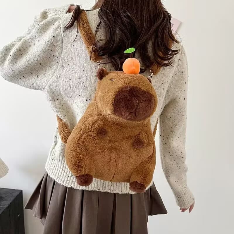 Mochila De Capivaracom Formato de Pelúcia Fofa e Macia Kawaii
