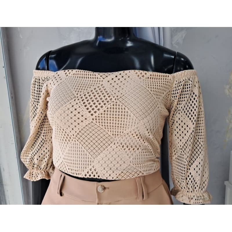 Blusa Semi Cropped ombro a ombro ciganinha