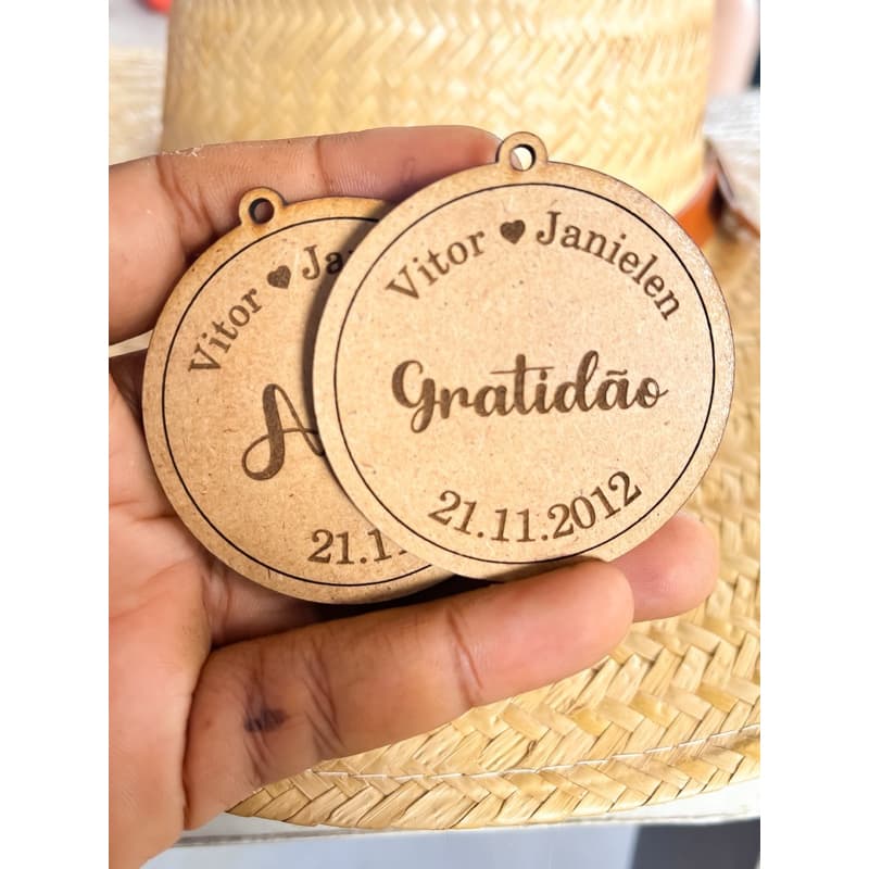 kit 100 Chaveiro Mdf 3mm CRU personalizado com nome e tema
