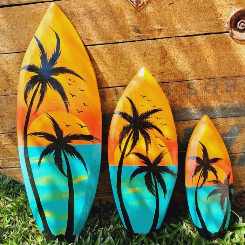 PRANCHA DE SURF DECORATIVA DE MADEIRA DECORAÇÃO CASA DE PRAIA POUSADA LITORAL HOTEL