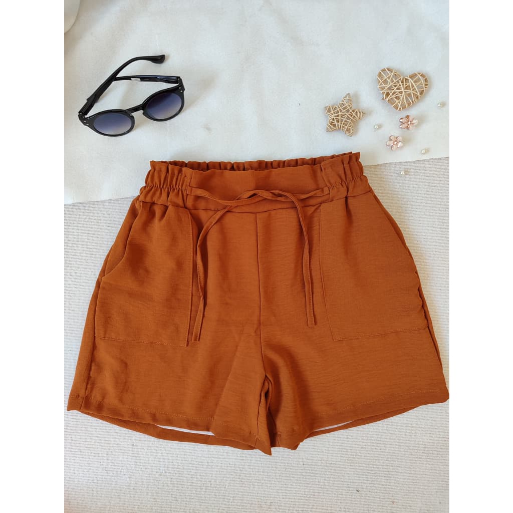L.L MODAS FEMININA  short duna feminina basico com bolso e elastico traseiro com forro