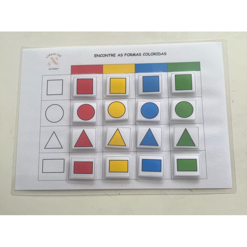 Encontre as formas coloridas Jogo pedagógico. Material Pedagógico