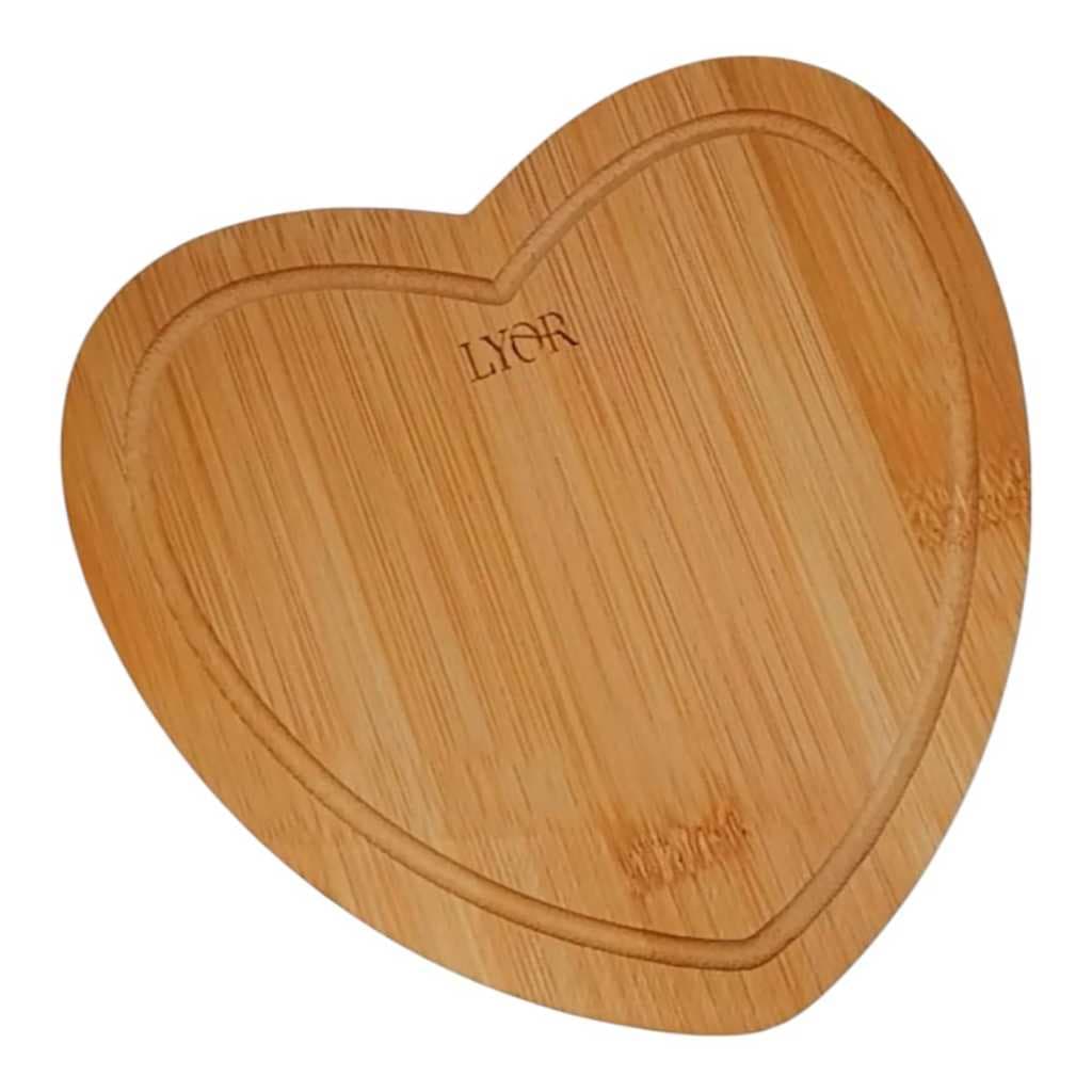 Tabua de Bambu Heart 17cm x 16,5cm x 1cm Lyor de Coração