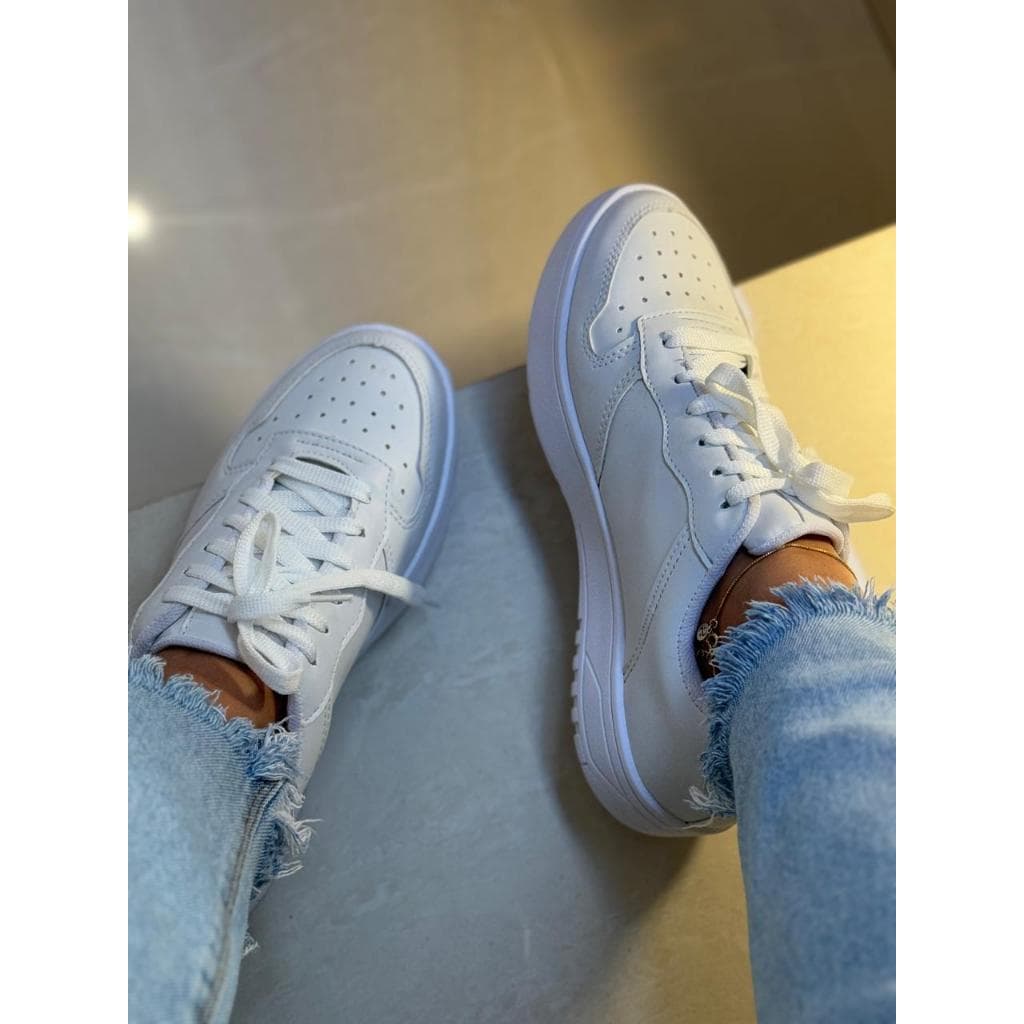Tênis Feminino Casual Branco Confortável Modinha dia a dia balada