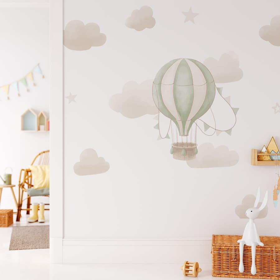 Adesivo de Parede Infantil Balão e Nuvens Verde