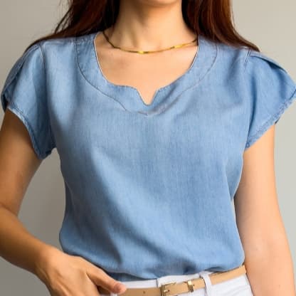 Blusa feminina jeans elegante e estilosa manga princesa e gola padre