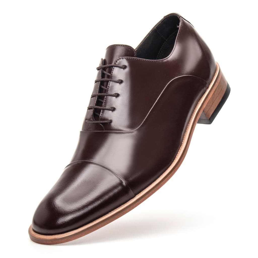 Sapato Masculino Estilo Italiano Social Wholecut Couro Legítimo Solado Antiderrapante