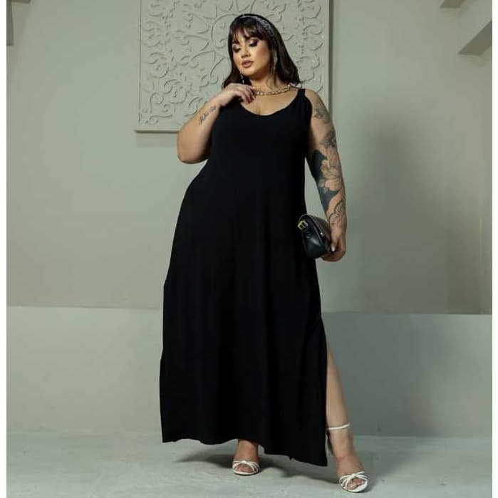VESTIDO LONGO PRETO PLUS SIZE VISCOLYCRA DECOTE EM V COM ABERTURA LATERAL VESTE DO 46 AO 52