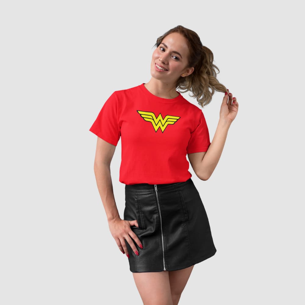 Camiseta Blusinha Feminina 100% Algodão Mulher Maravilha Heróis Oferta