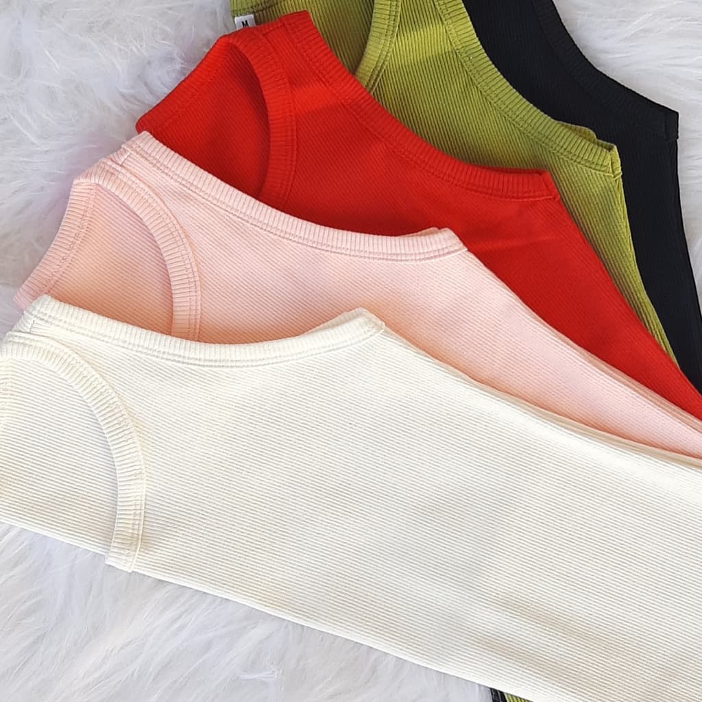 REGATA FEMININA ELEGÂNTE BÁSICA VÁRIAS CORES E TAMANHOS P-M-G-GG CONFORTO E ESTILO COM VOÇÊ O TEMPO TODO.