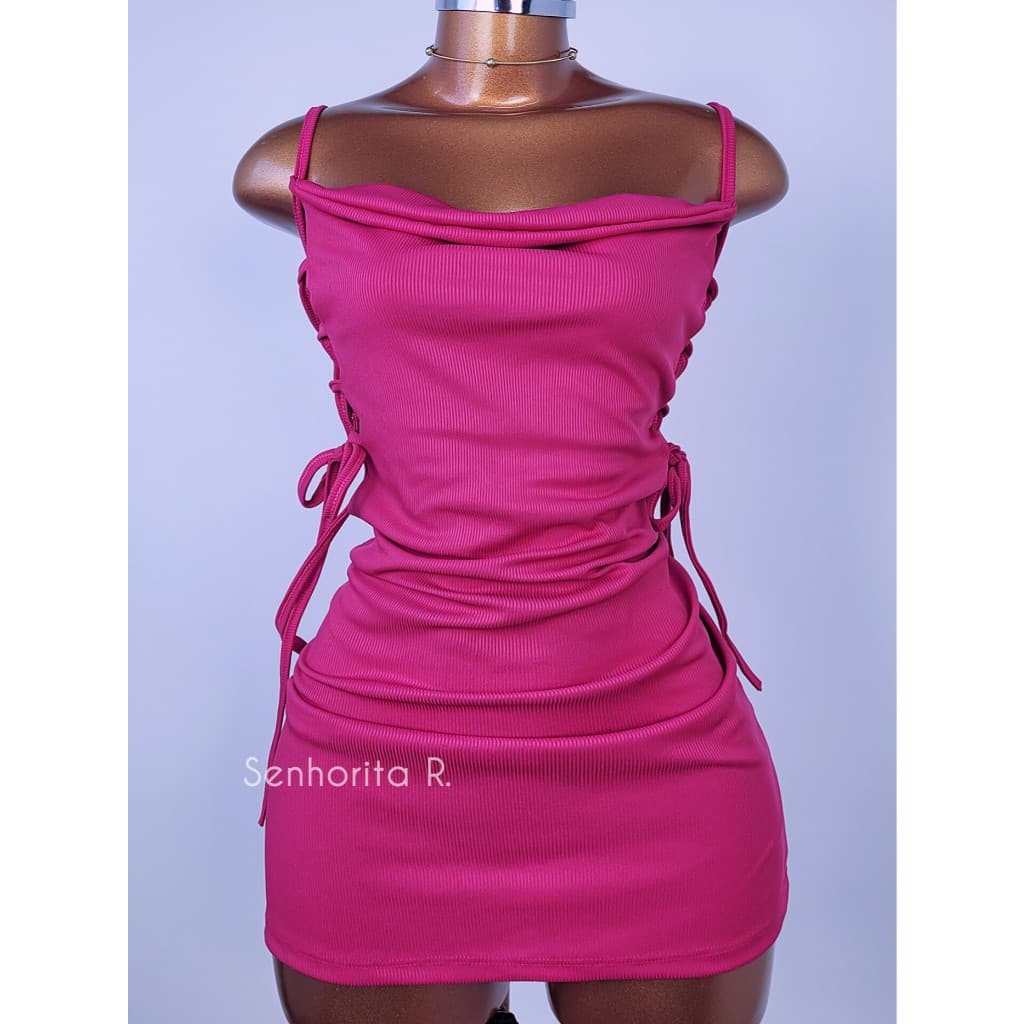 Vestido Gringa Tubinho curto canelado Premium amarrações Cavado colado