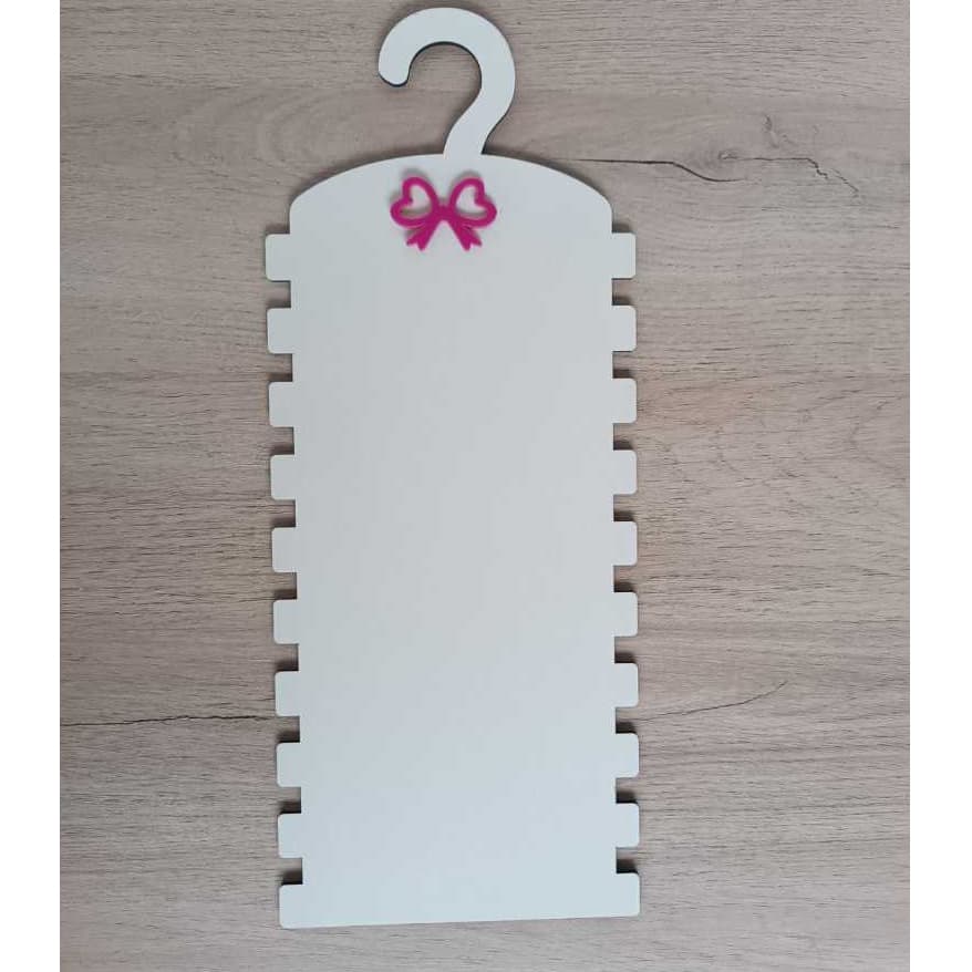Cabides porta faixa mdf branco ,para  bebê, com acrilico rosa  para organização dos laços e tiaras