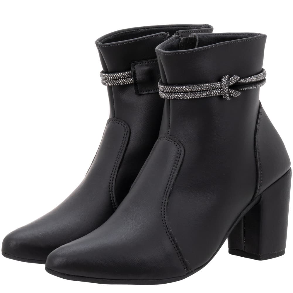 Bota feminina salto grosso com detalhe strass e no