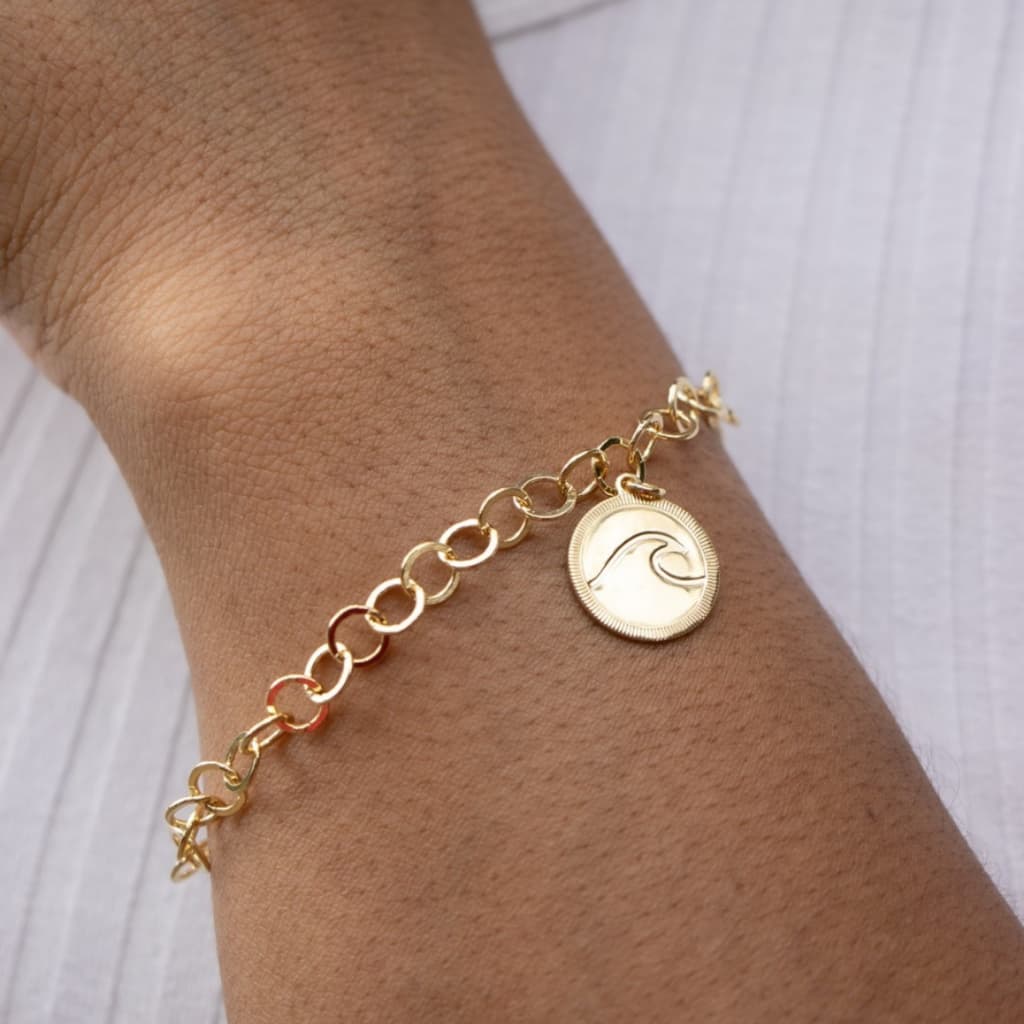 Pulseira De Ouro de 18k Com Pingente De Ondas Fina Legitima Delicada Joias E Acessorios