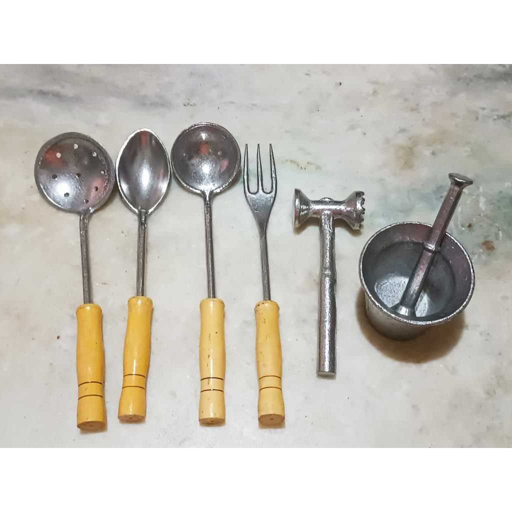 Kit Cozinha 6 Peças Colher De Arroz Concha De Feijão Escumadeira Garfo Pilão Martelo De Carne