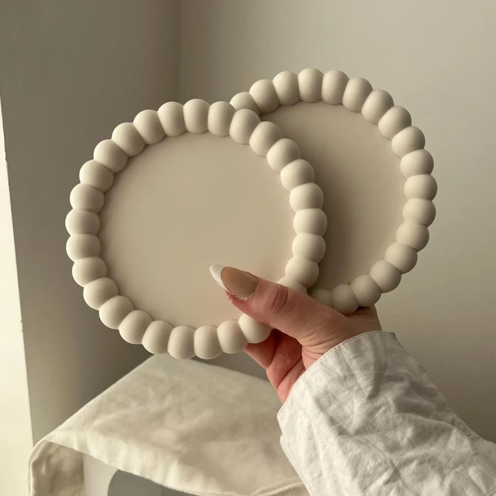 Bandeja Bolinhas Multiuso - Produzida em Cimento Branco Estrutural decoração aesthetic