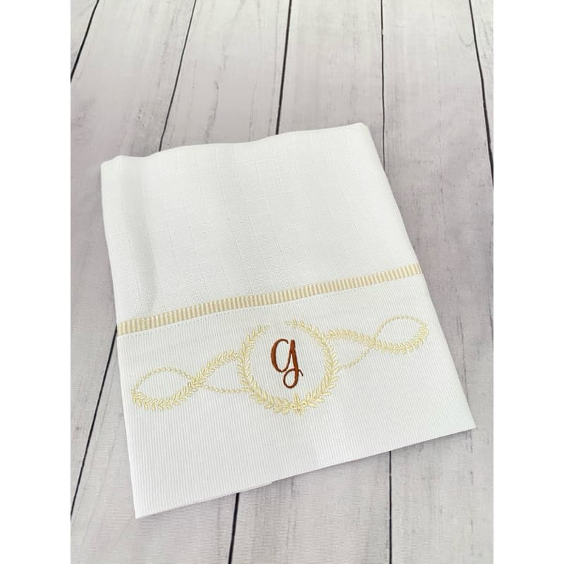 Fraldona bordada 70x70/Fraldona personalizada/fralda bordada/fralda passeio bordada