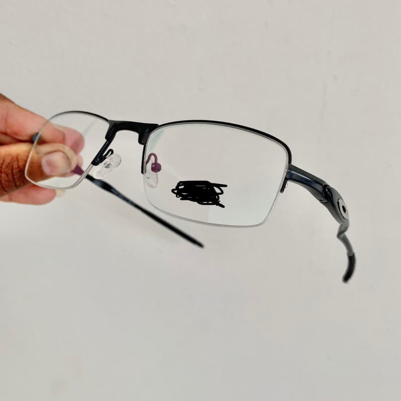 Oculos Armação de Grau de Marca Lupa de Descanso