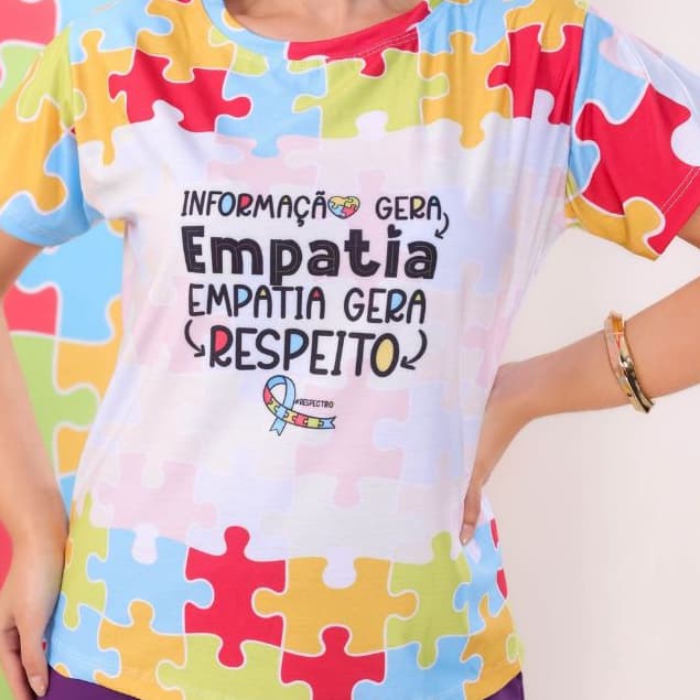 T-Shirt Feminina Blusa Autismo