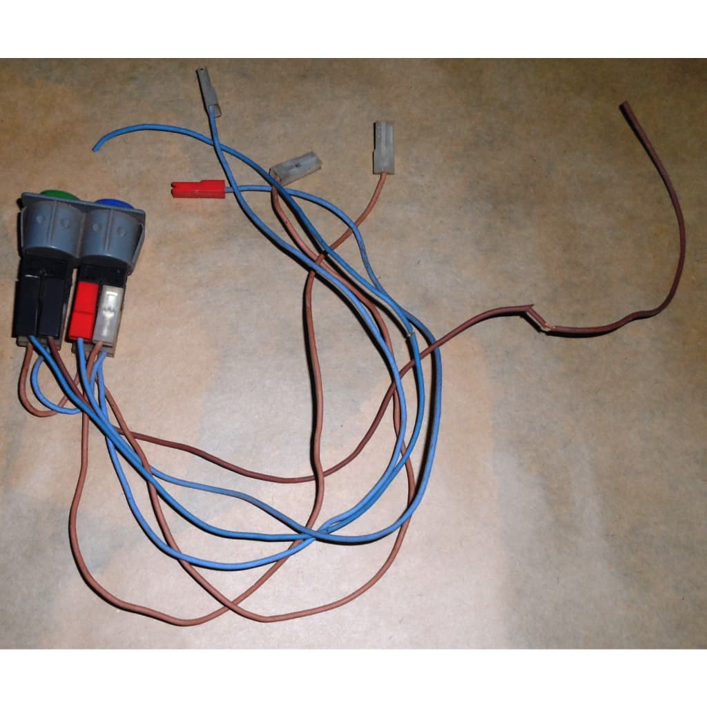 Botoeira, Botão, interruptor  Liga / desliga duplo com fios. Para veículos ou maquinas - Usado em ótimo estado.