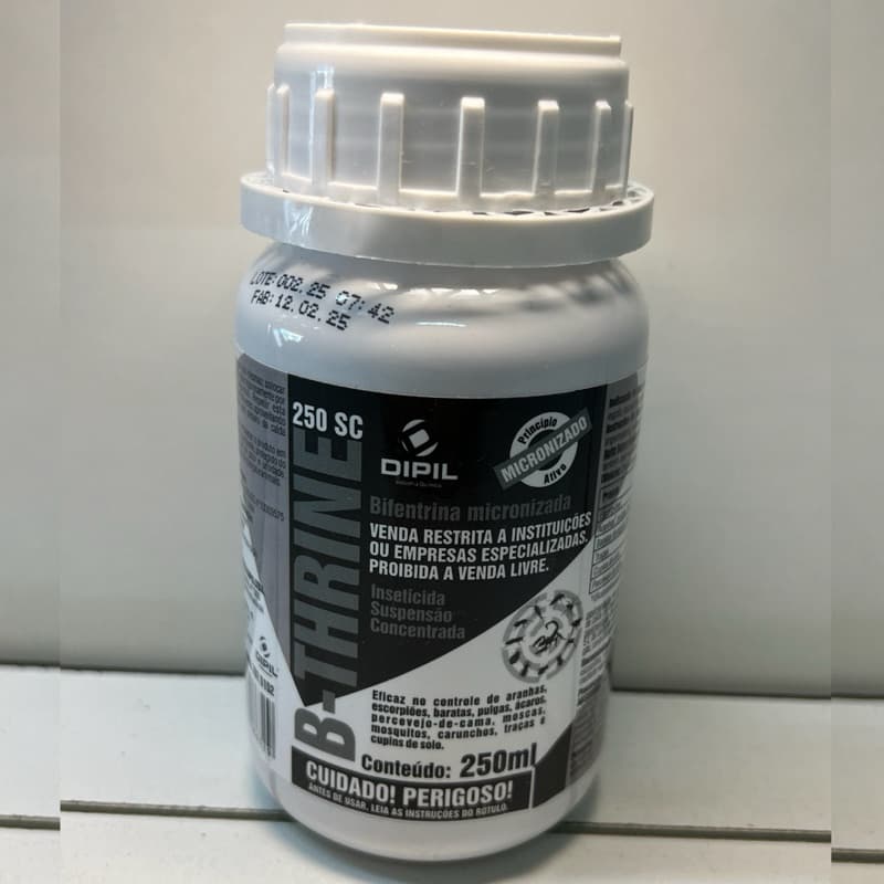 B-thrine 250sc 250ml Dipil - eficaz contra escorpião aranha pulga barata moscas mosquito cupim percevejo (lançamento)