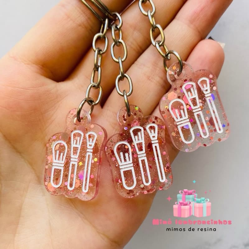 Mini chaveiro maquiagem em resina | Lembrancinha para maquiadora e clientes | Kit 10 e 30 unidades