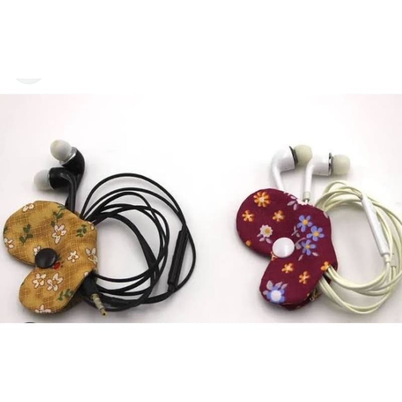 3 porta fone coração/ porta fios