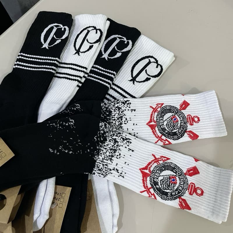 Meião quentinho do Corinthians/ Tecido confortável e leve