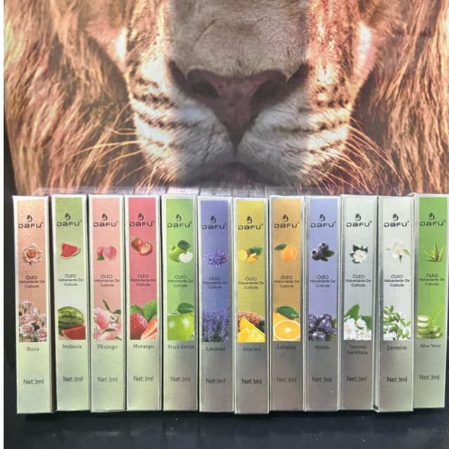 Caneta hidratante para cutículas,kit com 2 unidades (enviamos no aroma disponível em estoque).