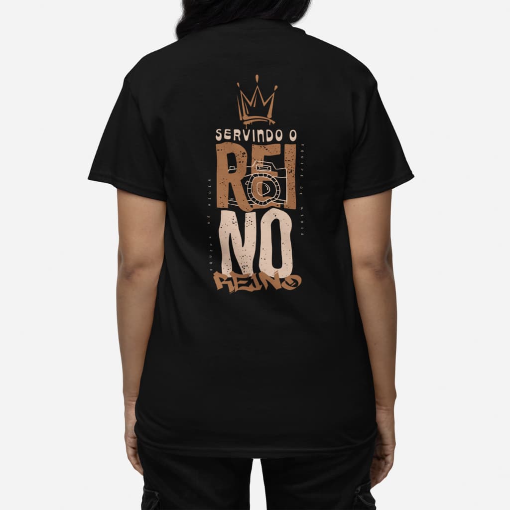 Camiseta Unissex Básica Mídias - Servindo o Reino - Algodão Costura Reforçada