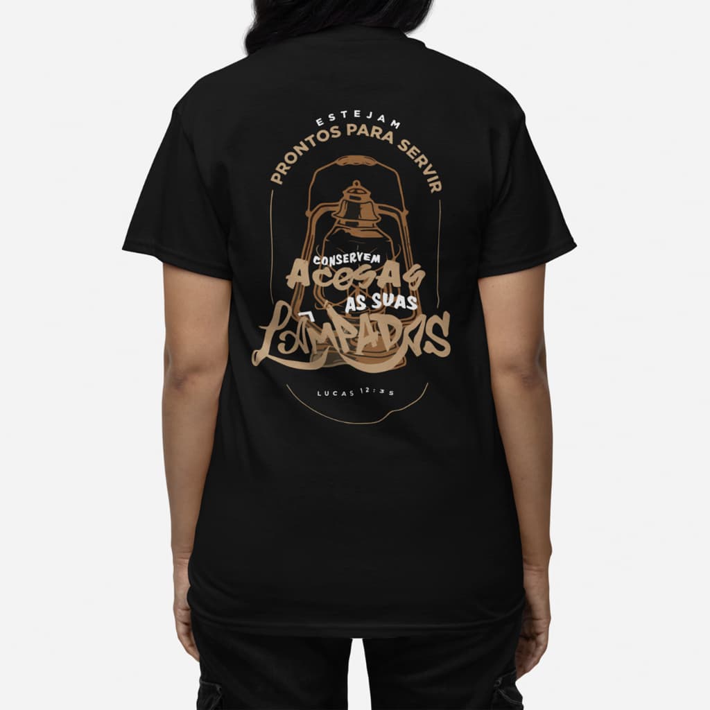 Camiseta Unissex Básica Prontos para Servir - Lamparina - Equipe Midias Igreja 100% Algodão