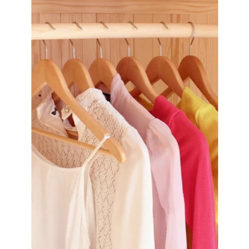 Kit 3 Cabide De Madeira Marfim Envernizado Closet Armário Roupas Verniz Resistente Não Quebra