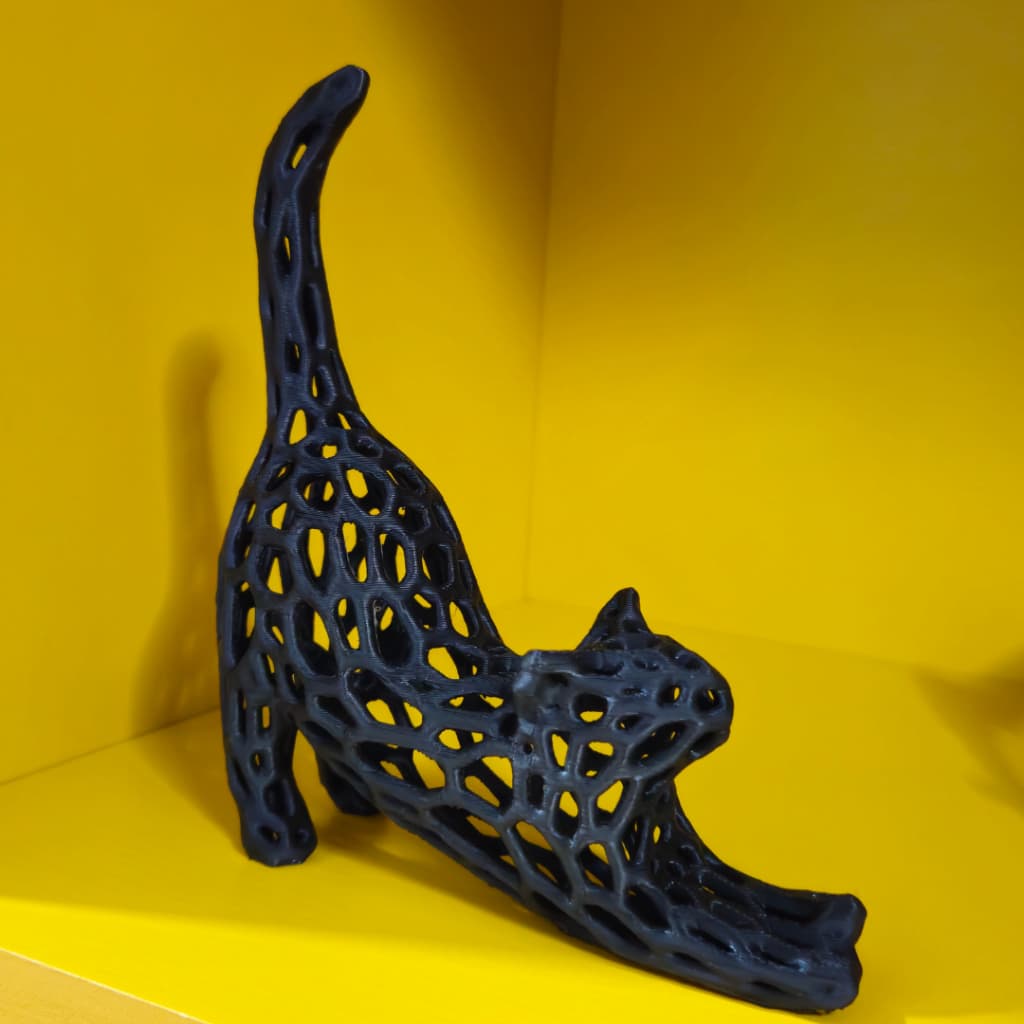 Escultura Decorativa Voronoi Gato Minimalista