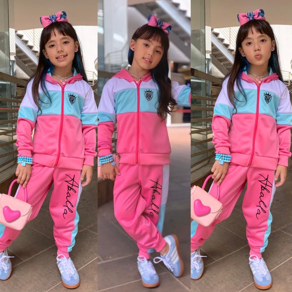 Roupa de Frio Infantil Juvenil Menina Kit Blusa Com Capuz e Calça