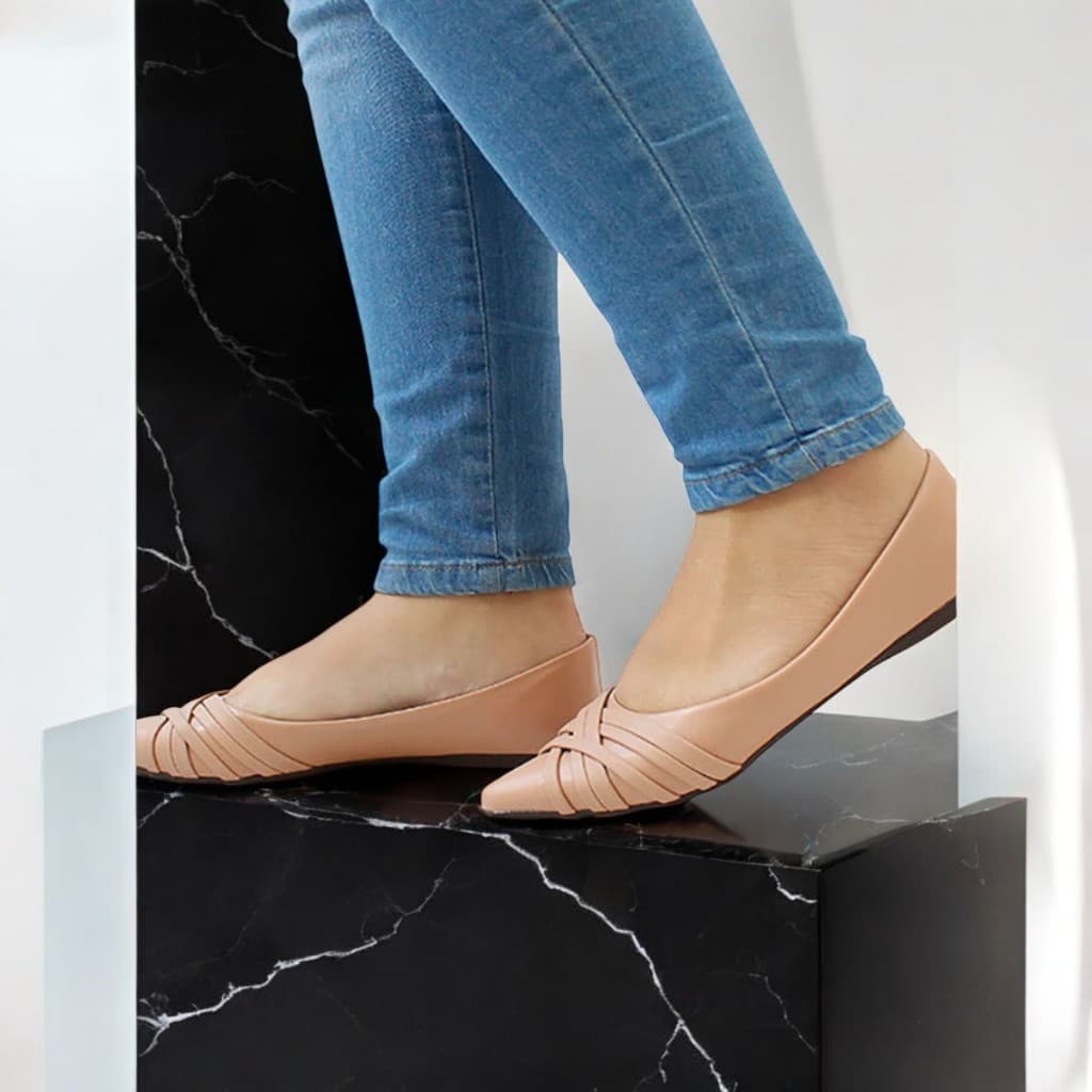 Sapatilha Bico Fino Feminino Básica Elegante Para O Dia A Dia Nude Bege140-0002
