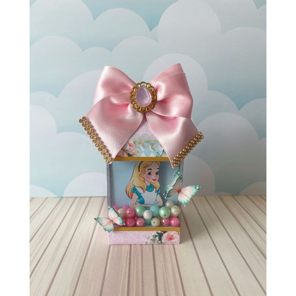 ✨ Caixa Milk Vitrine Luxo - Alice no País das Maravilhas – Lembrancinha Personalizada - Papelaria Personalizada