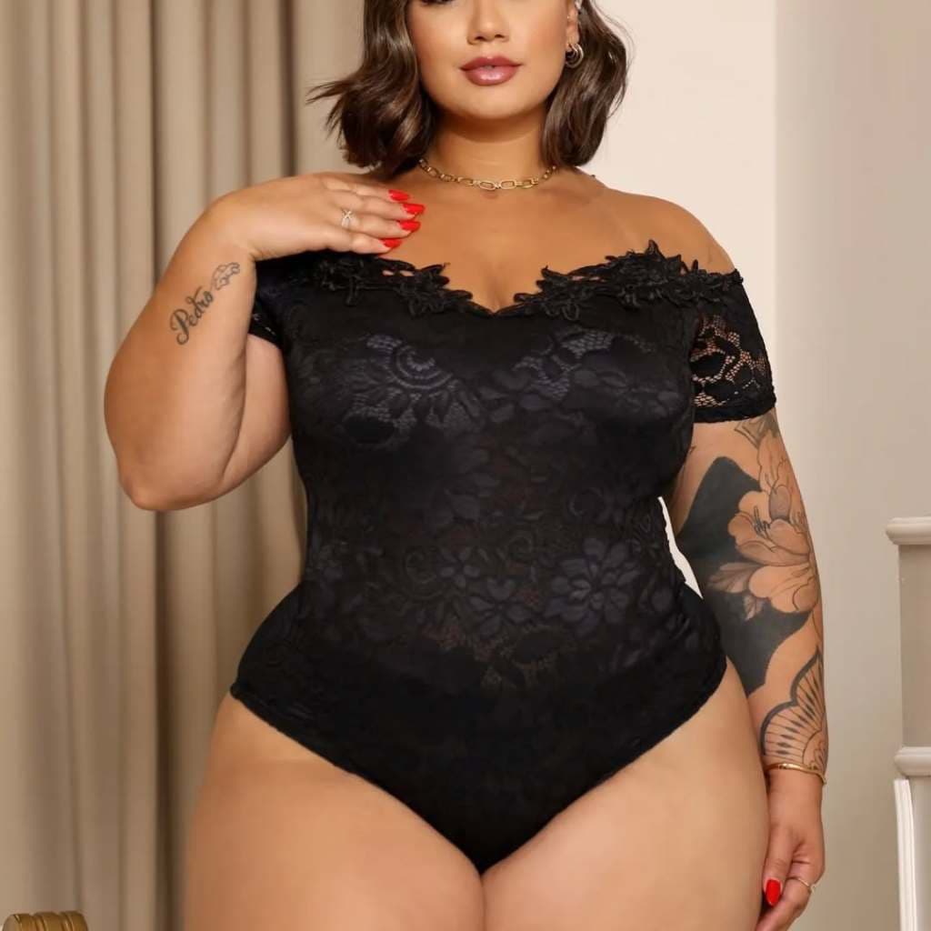 Body Plus Size Com Renda Ombro a Ombro Com Bojo Manga Curto Estilo Cigana