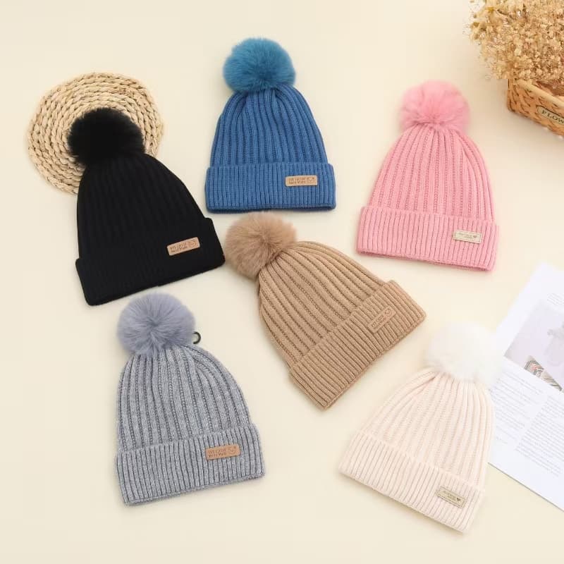 2025 Novo Touca Infantil Simple Menina e Menino Quente Com Pompom Touca Gorro Infantil De Letra Modelo JZ031