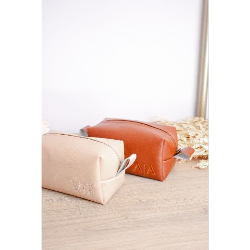 Necessaire Personalizada ideal para padrinhos e madrinhas mães e dinda Necessaire Premium