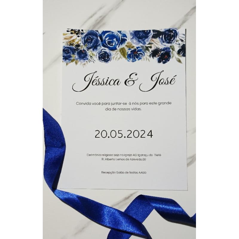 Convite de casamento floral azul