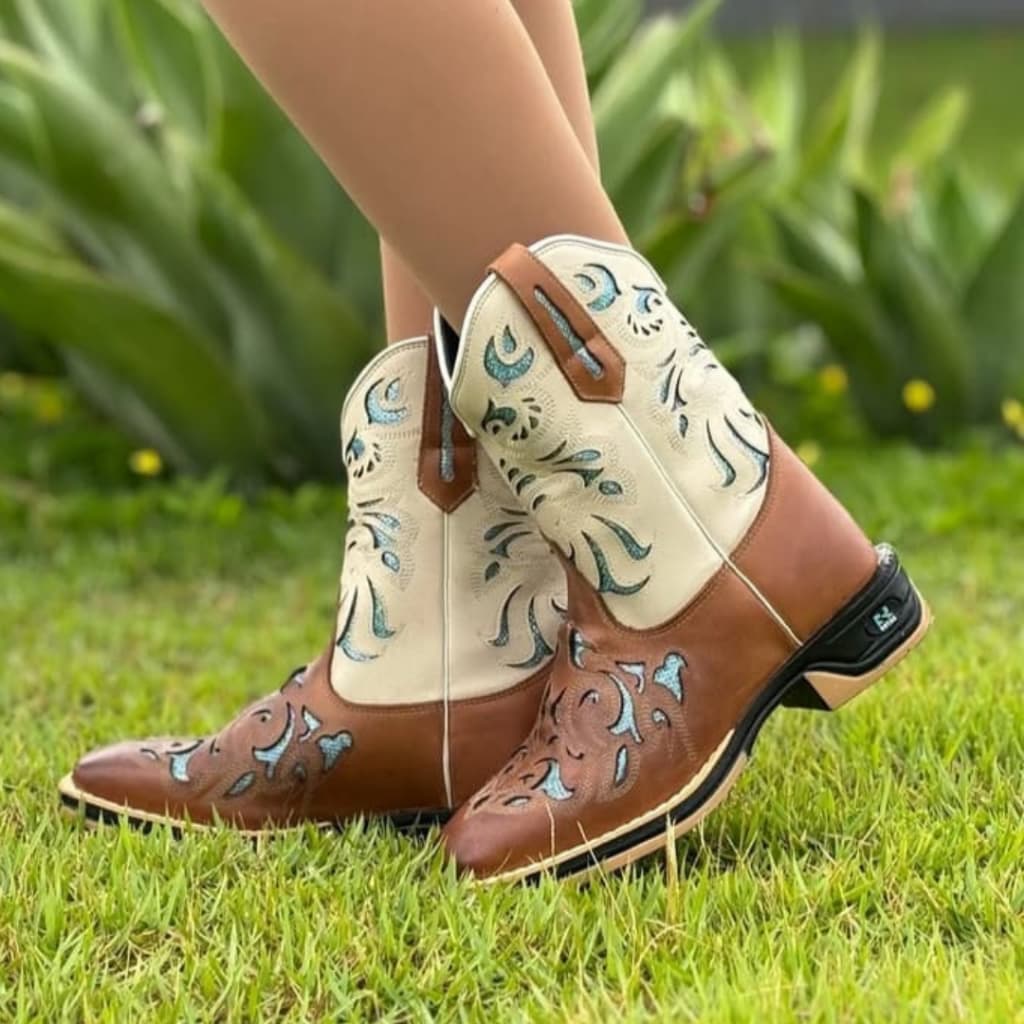 Bota Feminina Western Texana Couro Detalhe Bordado Glitter Brilho Moda Country Rodeio